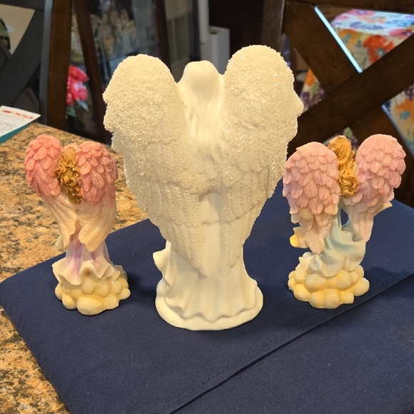 IAC International Pink and White Angel Accent Decor - Picture 3 of 15